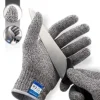 Anti scratch safety gloves